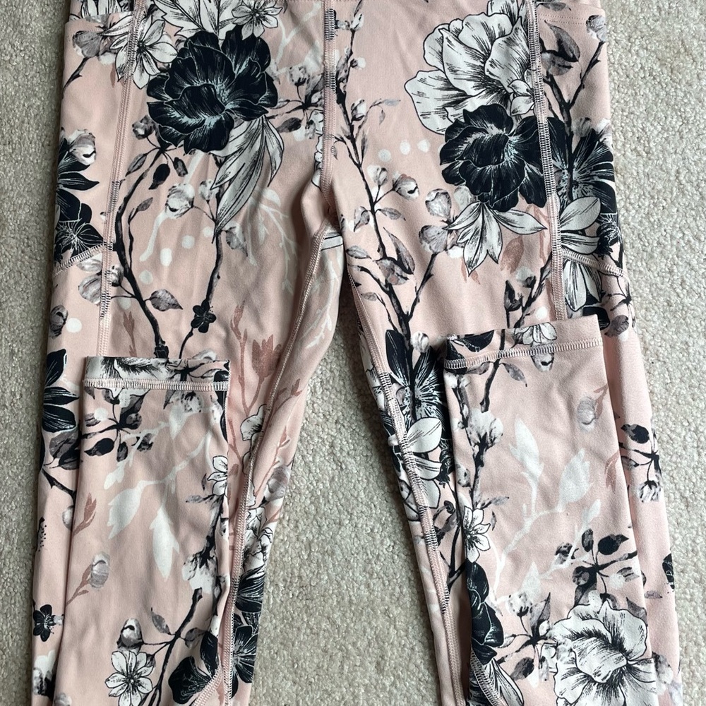 Victoria's Secret Pink and Black Floral Leggings